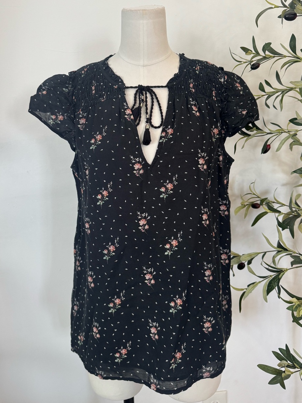 PAIGE Black Floral Peasant Boho Blouse Size Medium
